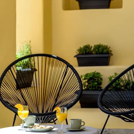 Geminos Complex Vila Kamári