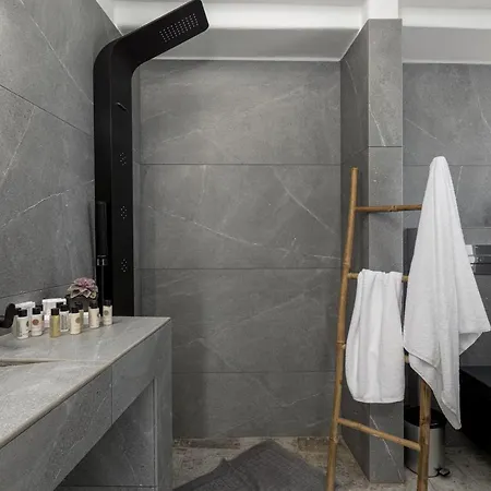 Geminos Complex 빌라