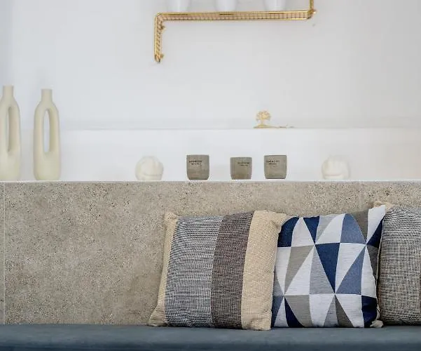 Geminos Complex Kamári