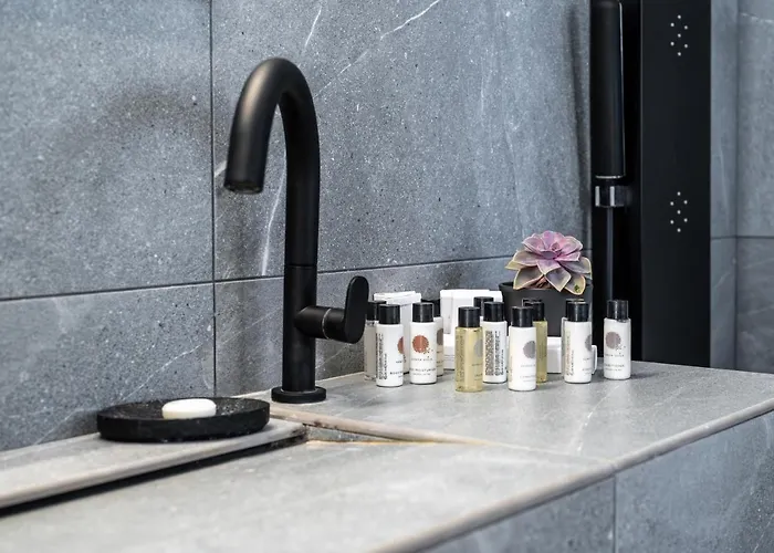 Villa Geminos Complex *