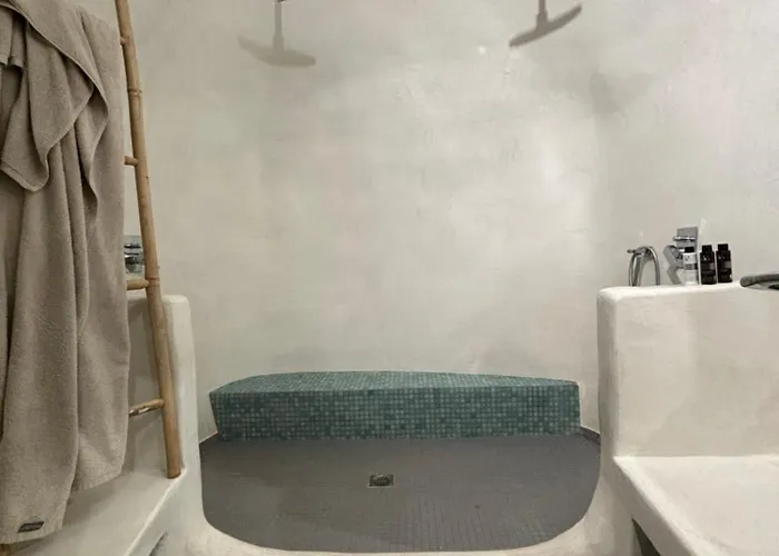 Geminos Complex Villa